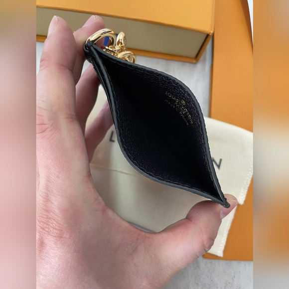 Louis Vuitton Charms Card Holder - Picture 9 of 12